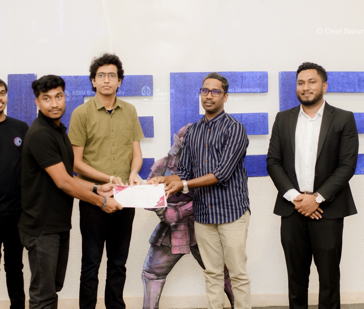 Receiving the Duothan 5.0 certificate on stage